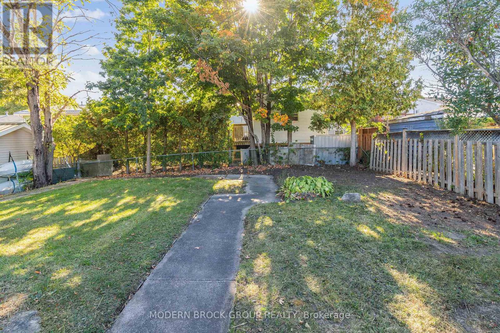 744 Comstock Crescent, Brockville, Ontario  K6V 6E1 - Photo 43 - X12420813