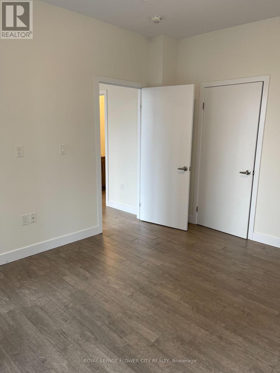 1403 - 100 Garment Street, Kitchener, Ontario  N2G 0C3 - Photo 6 - X12420735