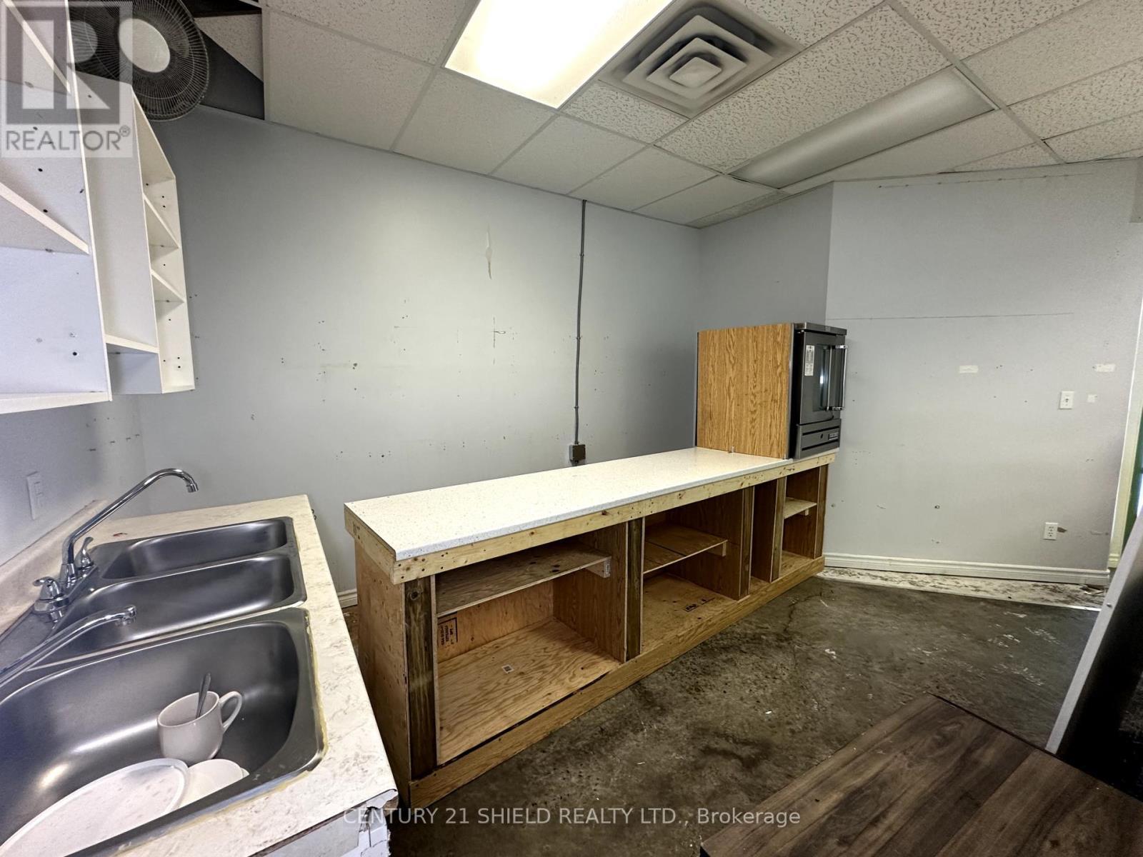 7 - 720 Fourteenth Street W, Cornwall, Ontario K6J 5N4 - Photo 4 - X12420859