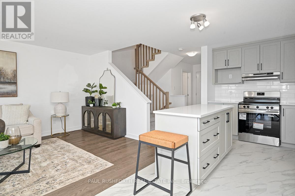 232 Peacock Drive, Russell, Ontario  K4R 0A1 - Photo 11 - X12316993