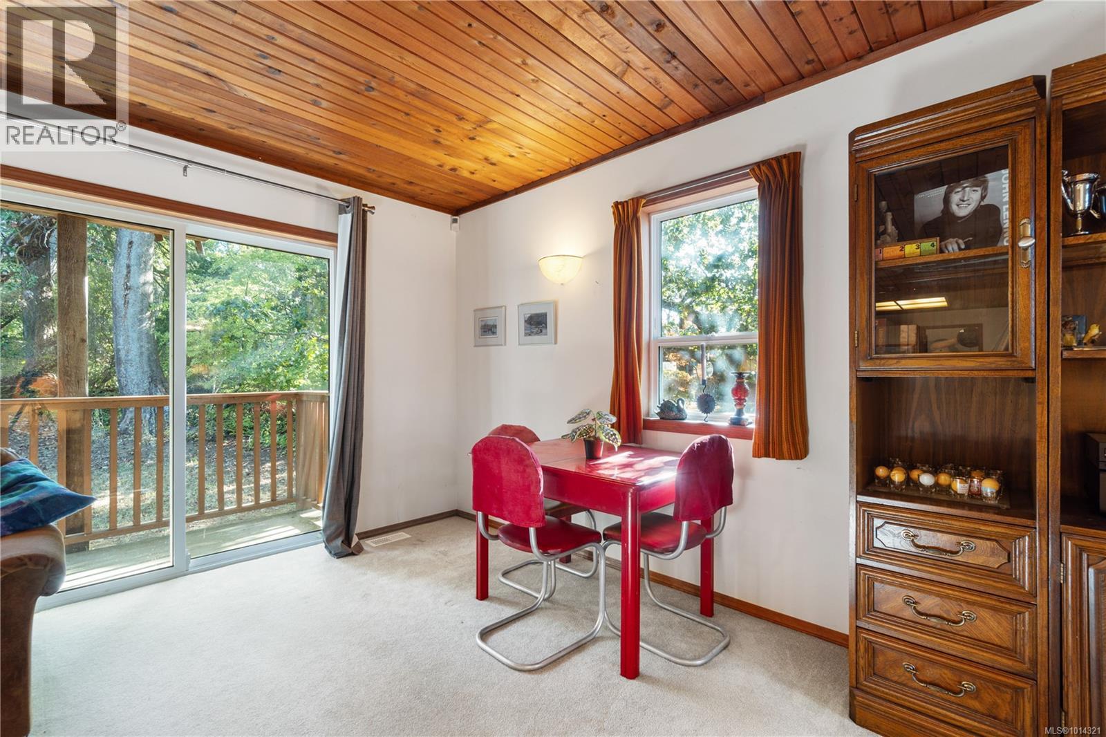 Property at 4 Pirates Lane image 4