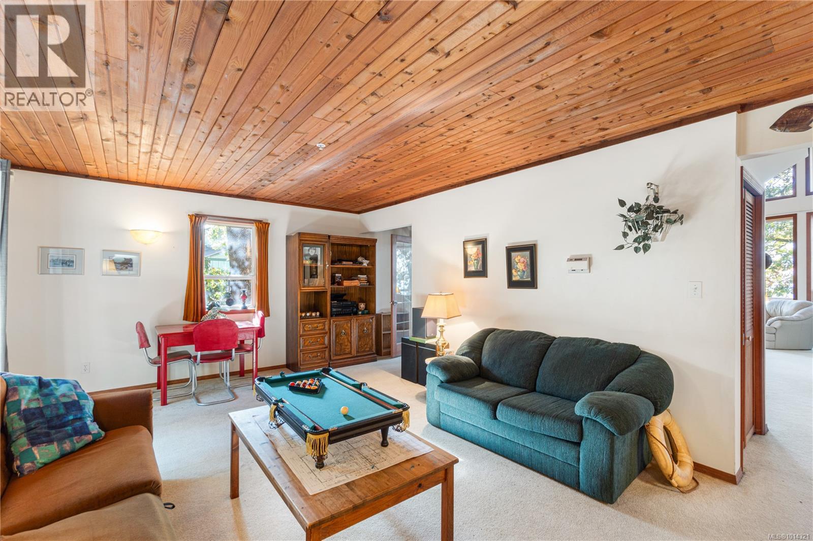 Property at 4 Pirates Lane image 5