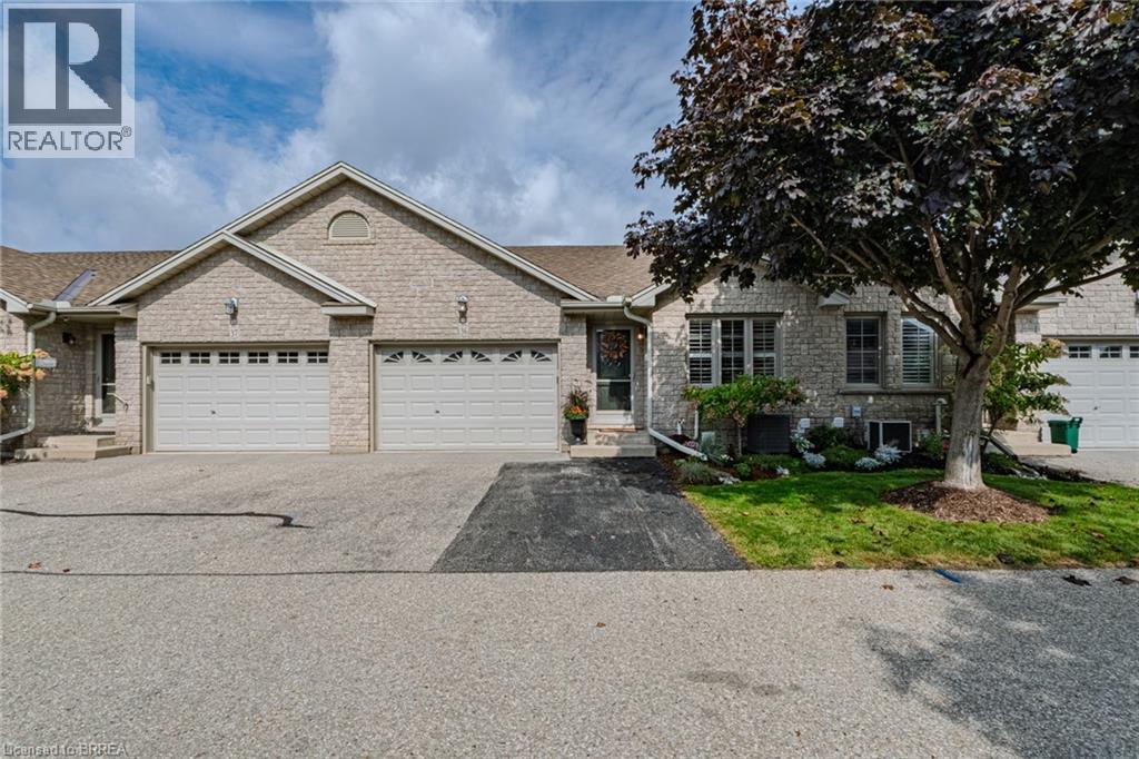 19 Hanlon Place Unit# 36, Paris, Ontario  N3L 4E8 - Photo 1 - 40772056