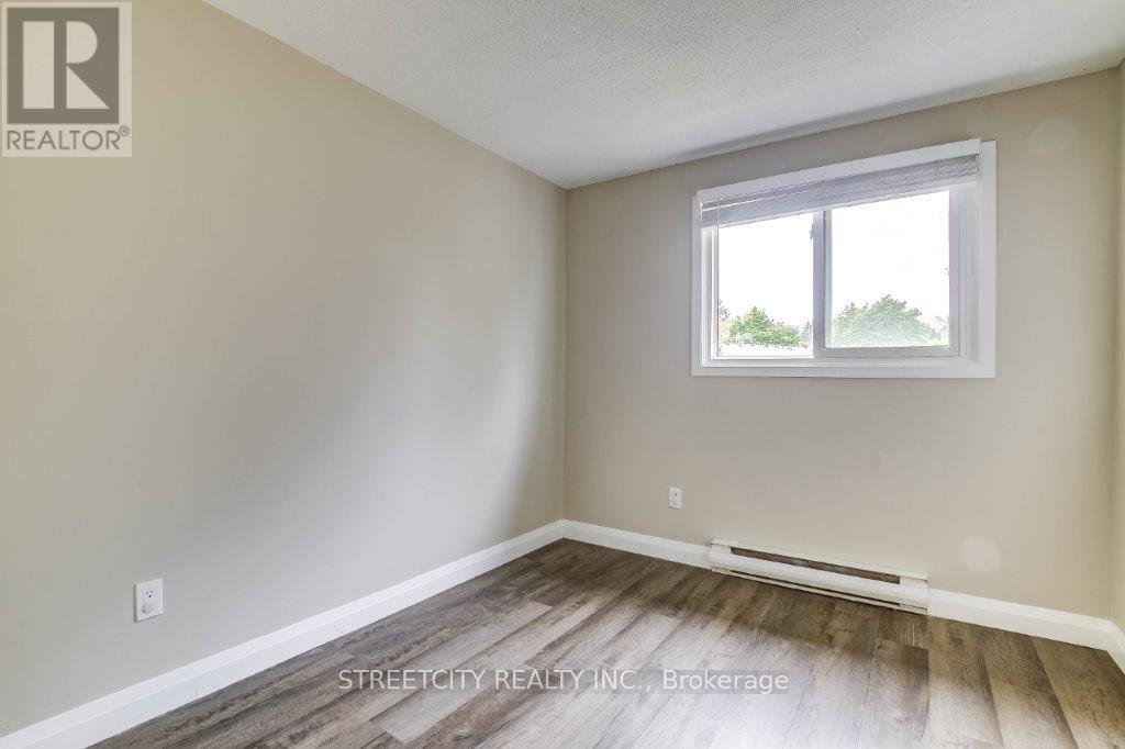 55 - 475 Sandringham Crescent, London South, Ontario  N6C 5B9 - Photo 16 - X12420885
