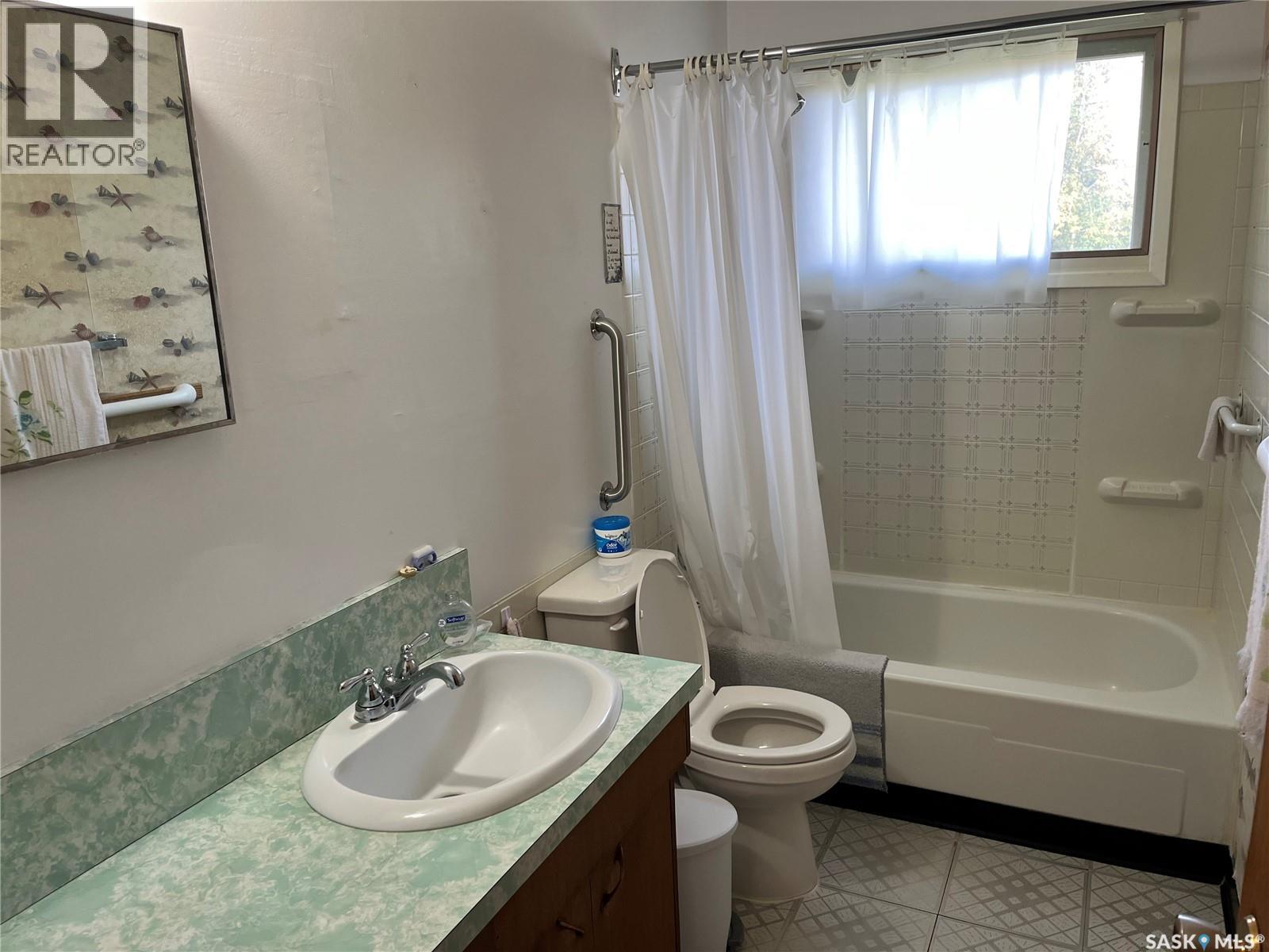 Ne 40-42 6th Street Ne, Wadena, Saskatchewan  S0A 4J0 - Photo 11 - SK018934