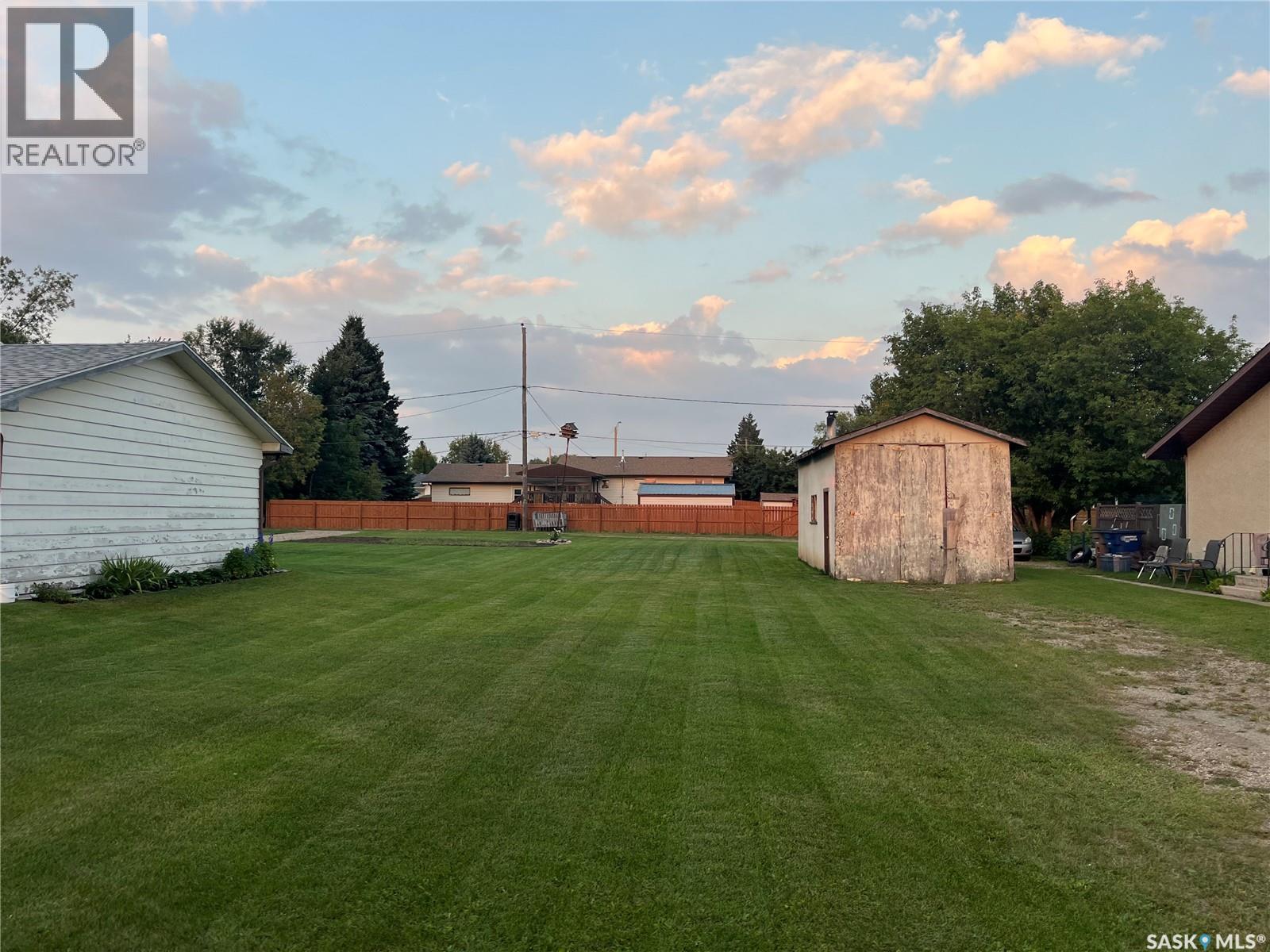 Ne 40-42 6th Street Ne, Wadena, Saskatchewan  S0A 4J0 - Photo 3 - SK018934