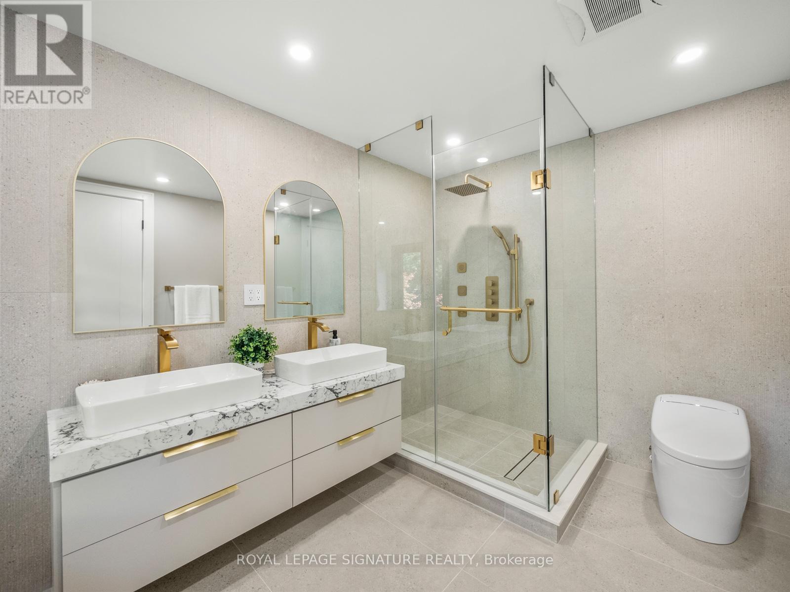 137 Cheltenham Avenue, Toronto, Ontario  M4N 1R1 - Photo 25 - C12420486