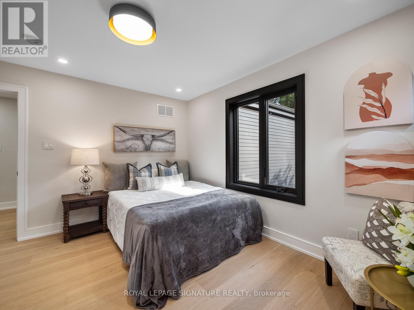 137 Cheltenham Avenue, Toronto, Ontario  M4N 1R1 - Photo 30 - C12420486
