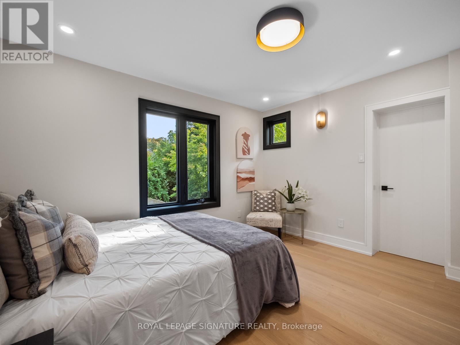 137 Cheltenham Avenue, Toronto, Ontario  M4N 1R1 - Photo 29 - C12420486