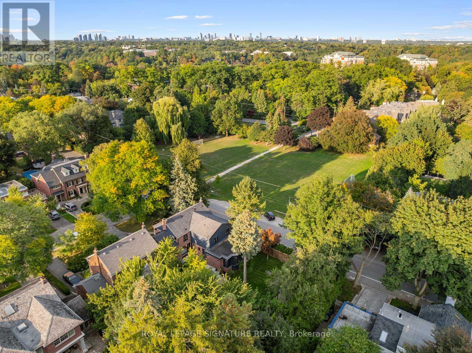 137 Cheltenham Avenue, Toronto, Ontario  M4N 1R1 - Photo 49 - C12420486
