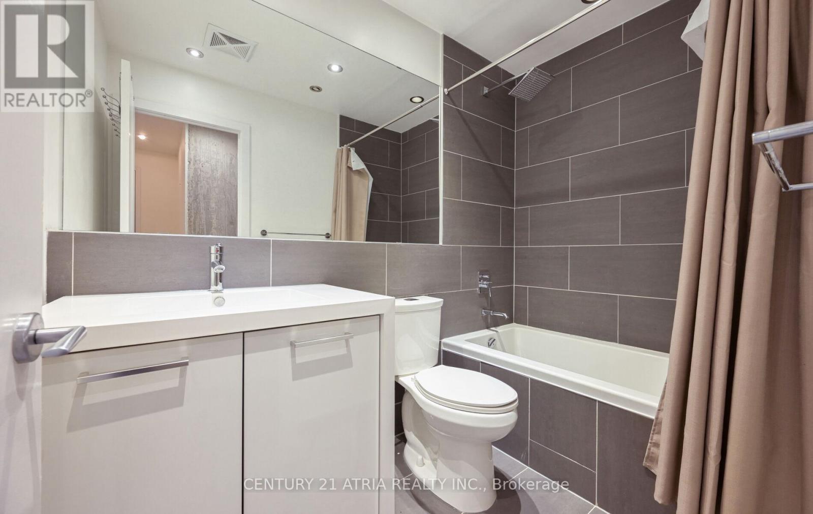 802 - 319 Carlaw Avenue, Toronto, Ontario  M4M 0A4 - Photo 18 - E12312399