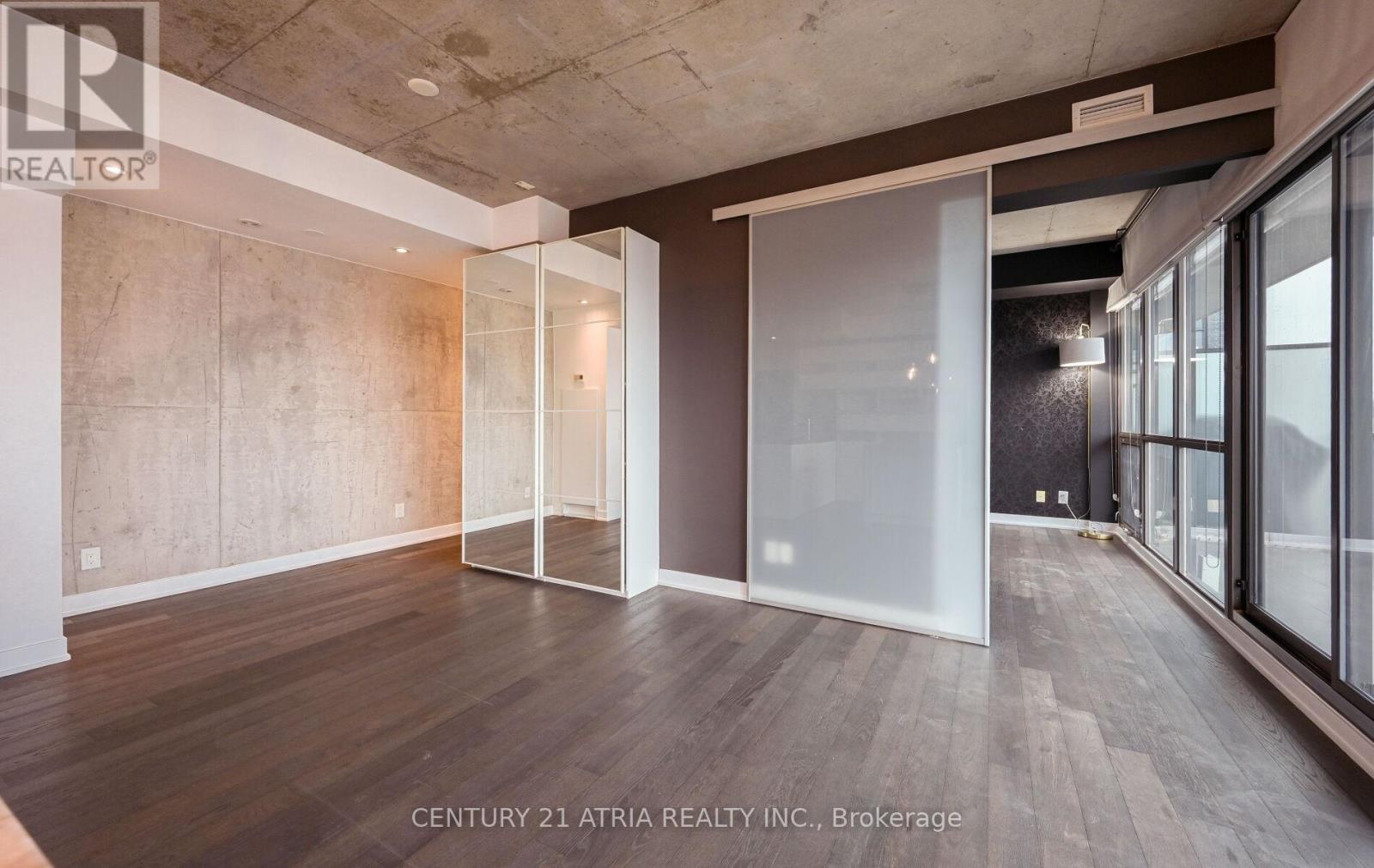 802 - 319 Carlaw Avenue, Toronto, Ontario  M4M 0A4 - Photo 10 - E12312399