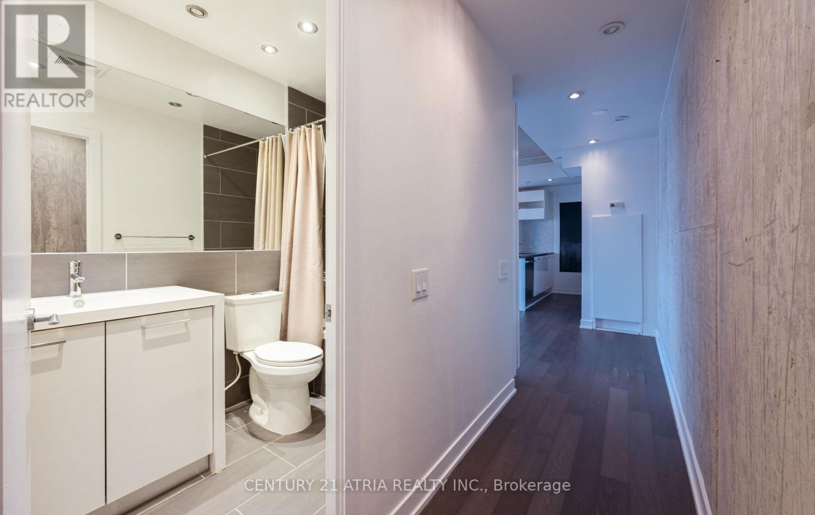 802 - 319 Carlaw Avenue, Toronto, Ontario  M4M 0A4 - Photo 8 - E12312399