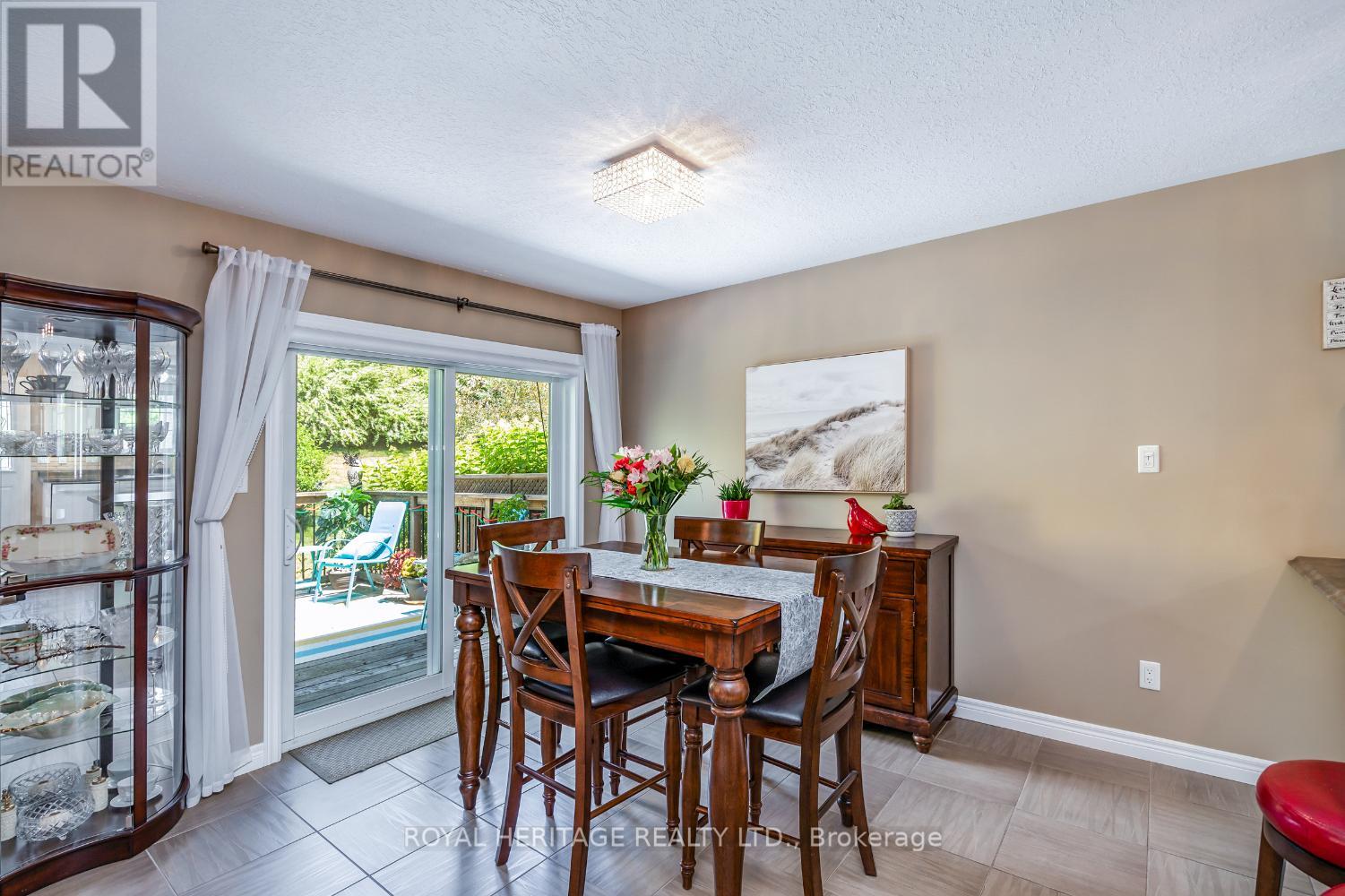 162 - 301 Carnegie Avenue, Peterborough, Ontario  K9L 0G1 - Photo 10 - X12420987