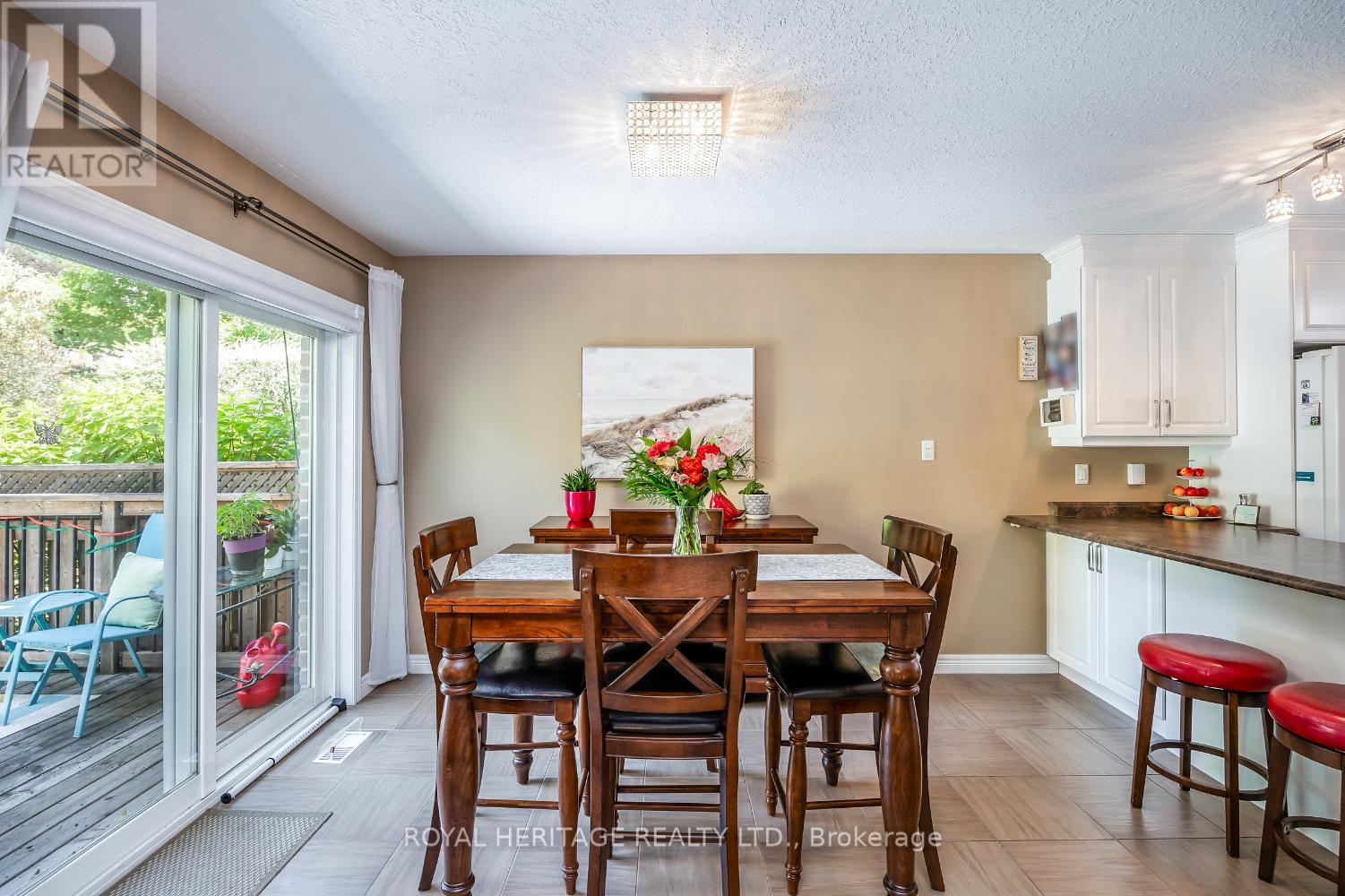 162 - 301 Carnegie Avenue, Peterborough, Ontario  K9L 0G1 - Photo 16 - X12420987