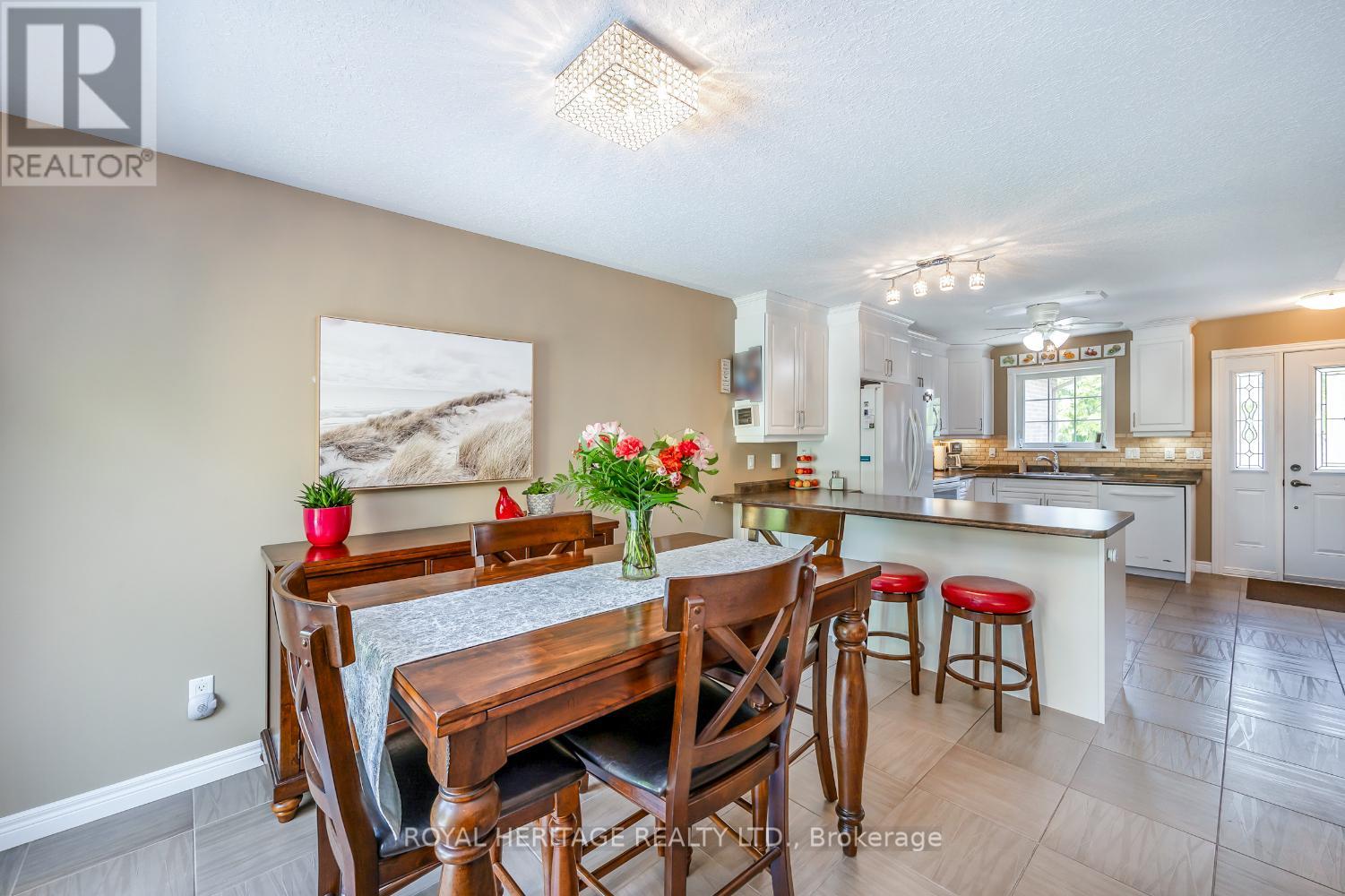 162 - 301 Carnegie Avenue, Peterborough, Ontario  K9L 0G1 - Photo 18 - X12420987