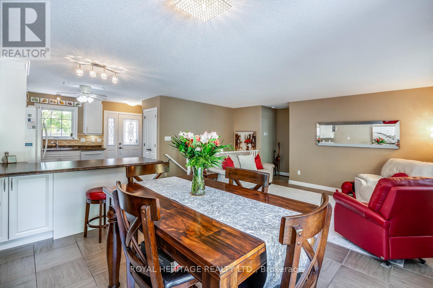 162 - 301 Carnegie Avenue, Peterborough, Ontario  K9L 0G1 - Photo 20 - X12420987