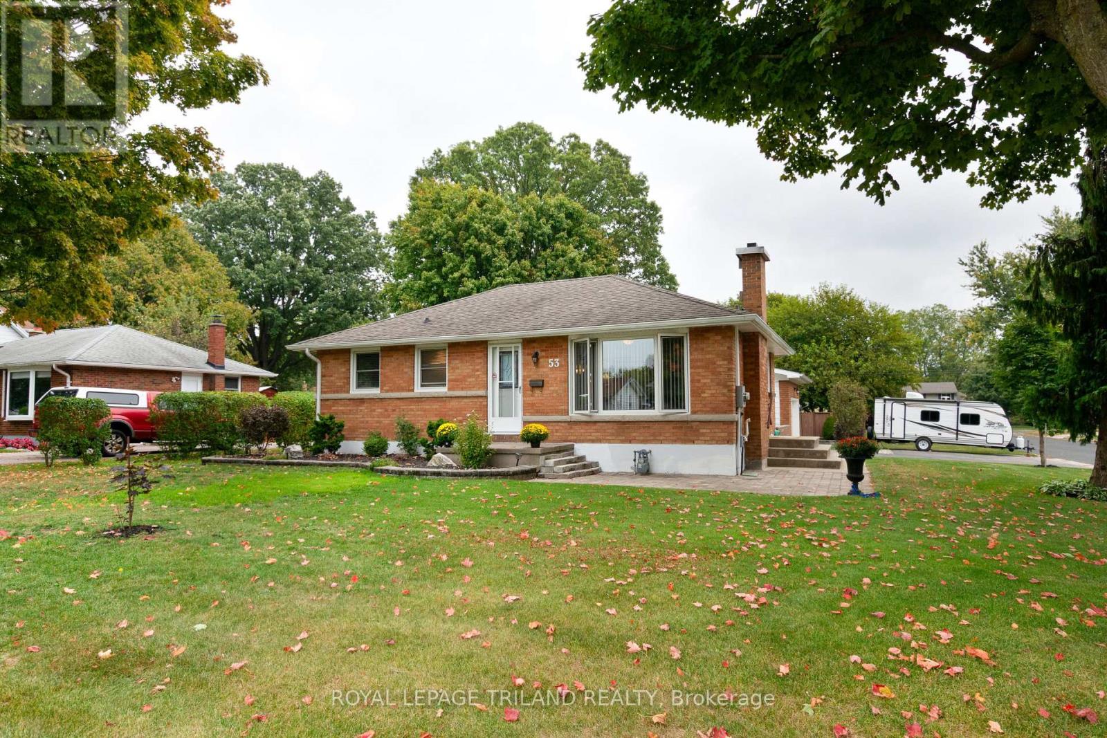 53 Treelawn Avenue, Aylmer, Ontario  N5H 2J4 - Photo 1 - X12420927