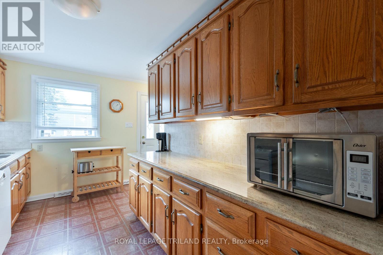 53 Treelawn Avenue, Aylmer, Ontario  N5H 2J4 - Photo 16 - X12420927