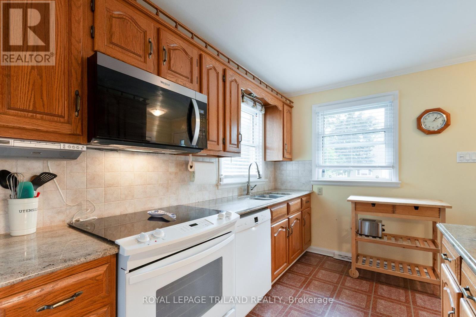 53 Treelawn Avenue, Aylmer, Ontario  N5H 2J4 - Photo 17 - X12420927