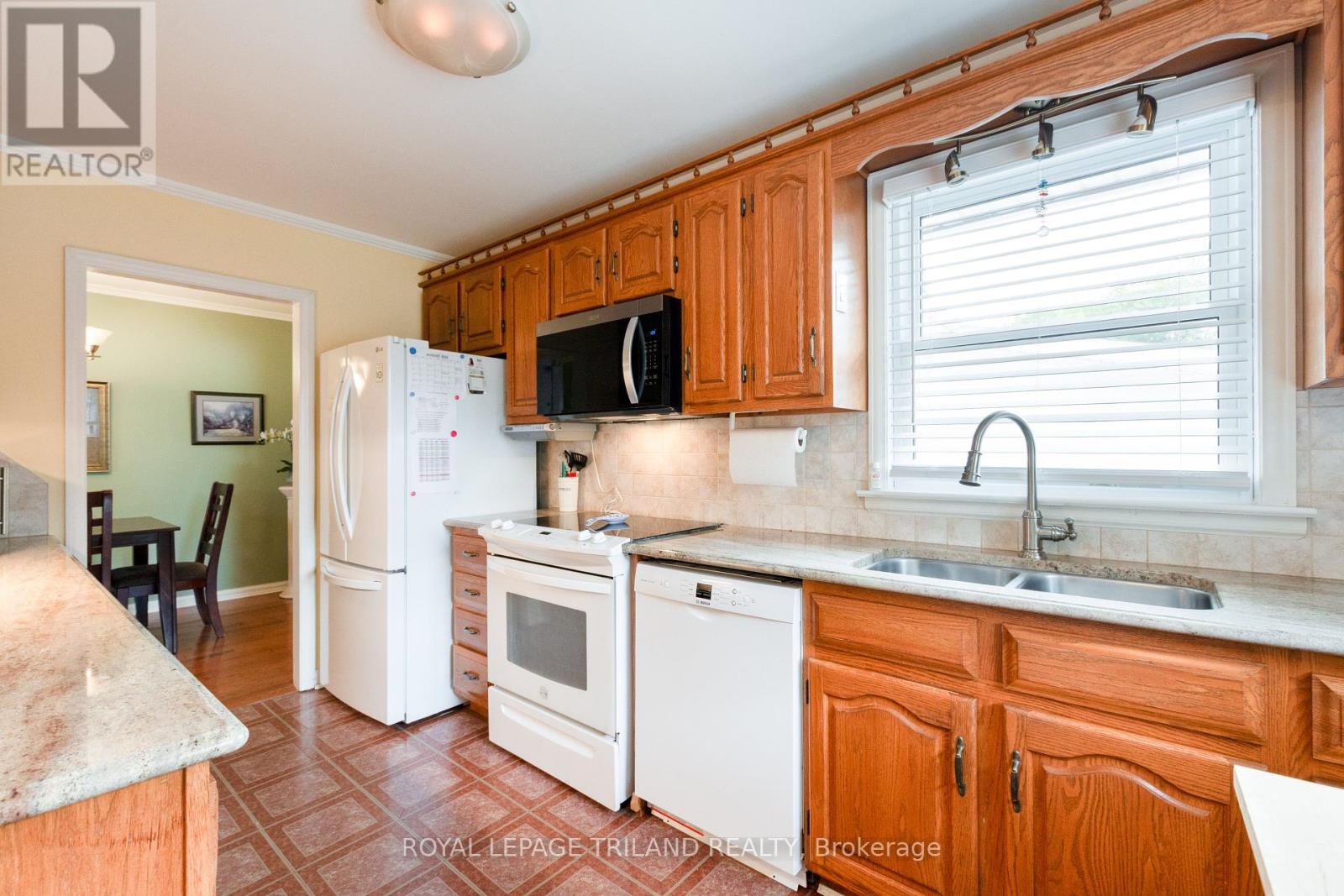 53 Treelawn Avenue, Aylmer, Ontario  N5H 2J4 - Photo 18 - X12420927