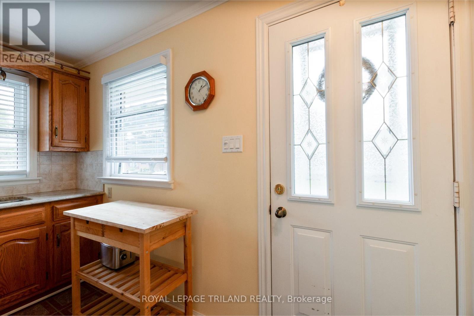 53 Treelawn Avenue, Aylmer, Ontario  N5H 2J4 - Photo 19 - X12420927