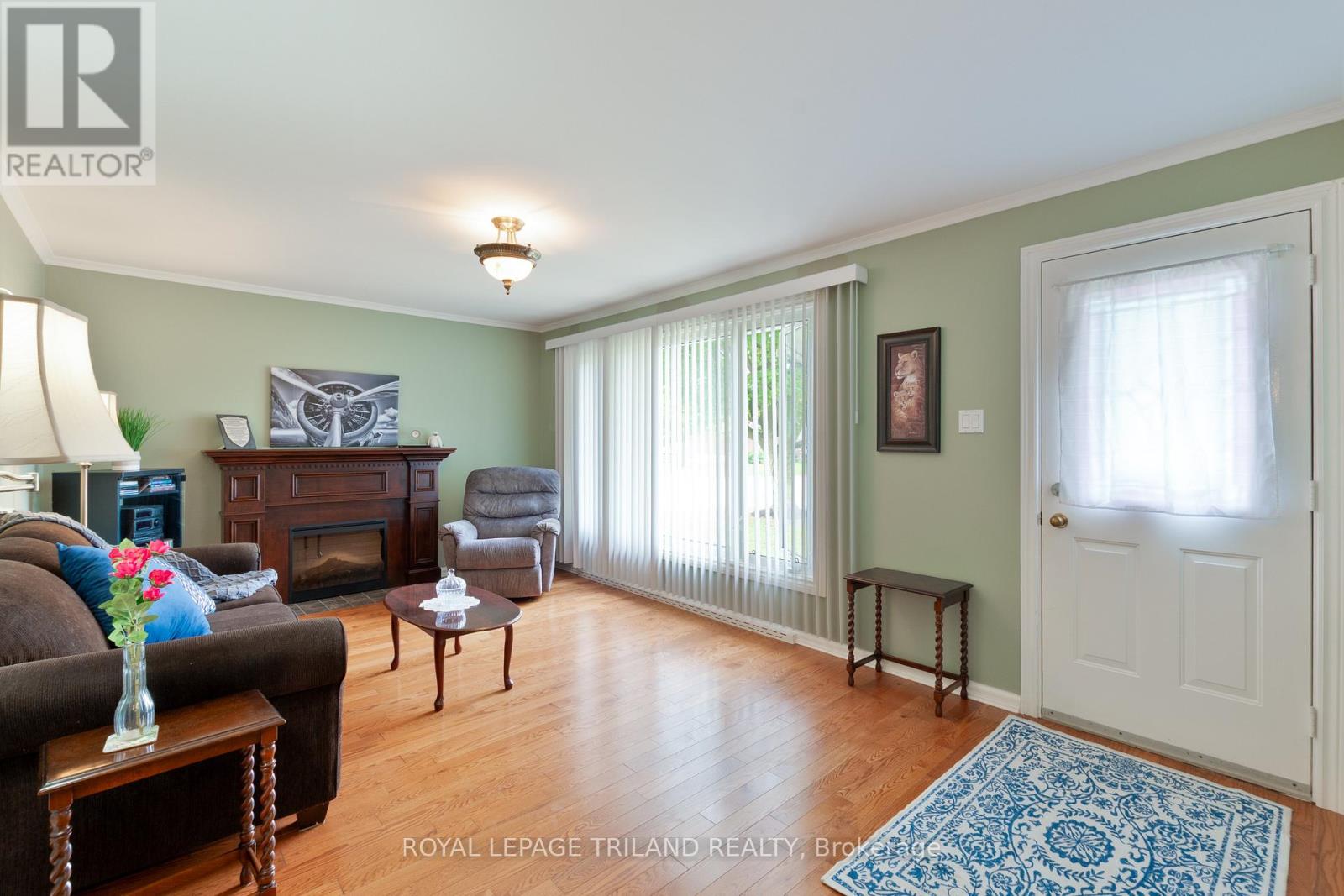 53 Treelawn Avenue, Aylmer, Ontario  N5H 2J4 - Photo 6 - X12420927
