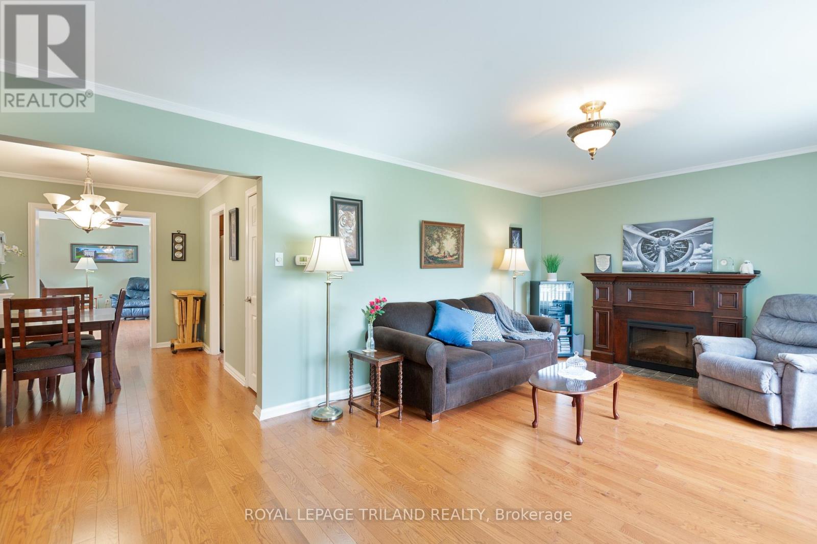 53 Treelawn Avenue, Aylmer, Ontario  N5H 2J4 - Photo 7 - X12420927