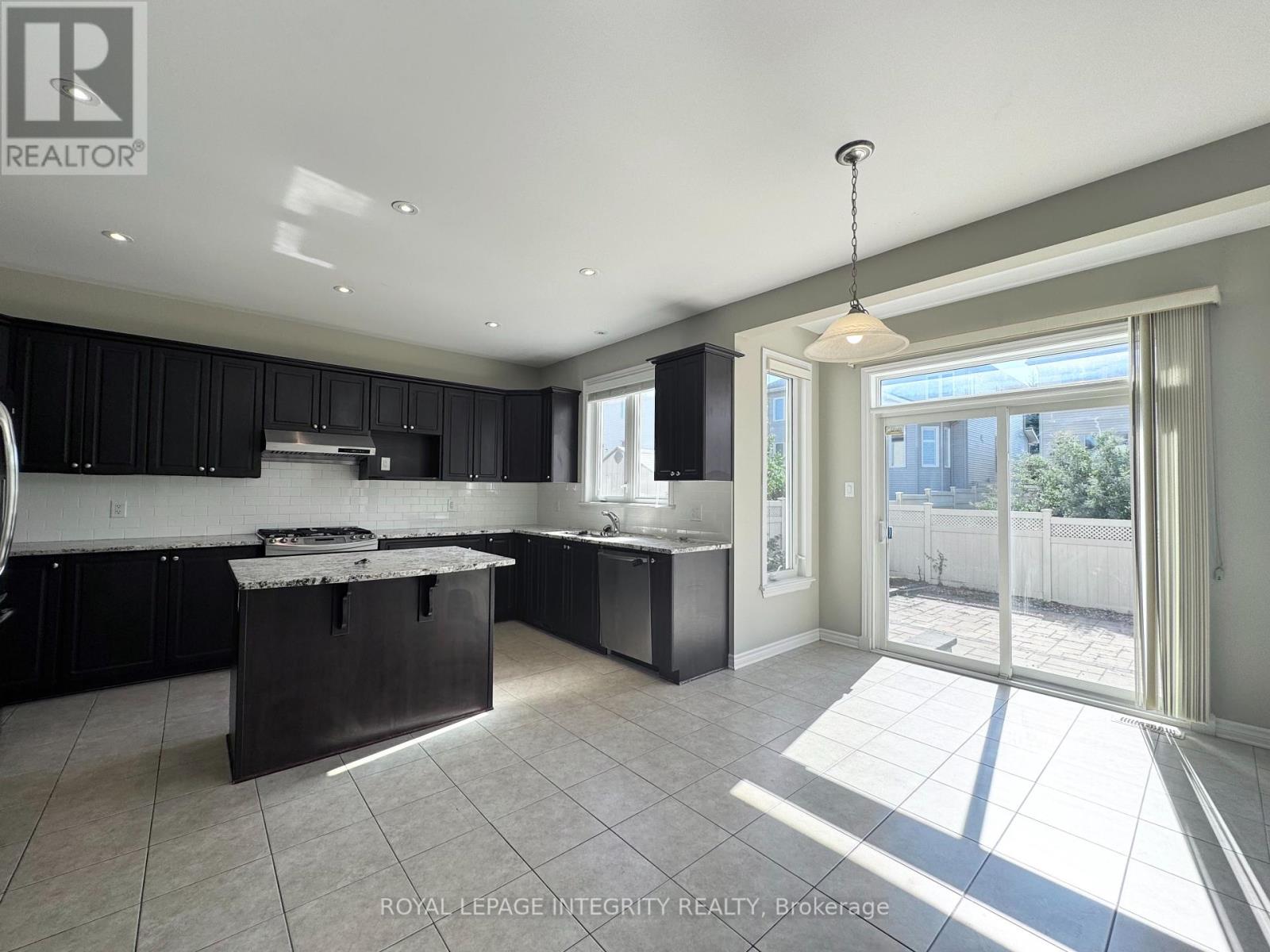604 Miro Way, Ottawa, Ontario  K2T 0E6 - Photo 19 - X12420916