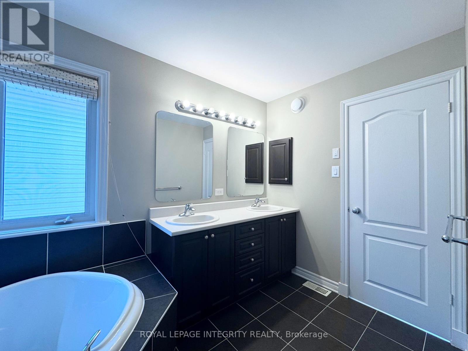 604 Miro Way, Ottawa, Ontario  K2T 0E6 - Photo 28 - X12420916