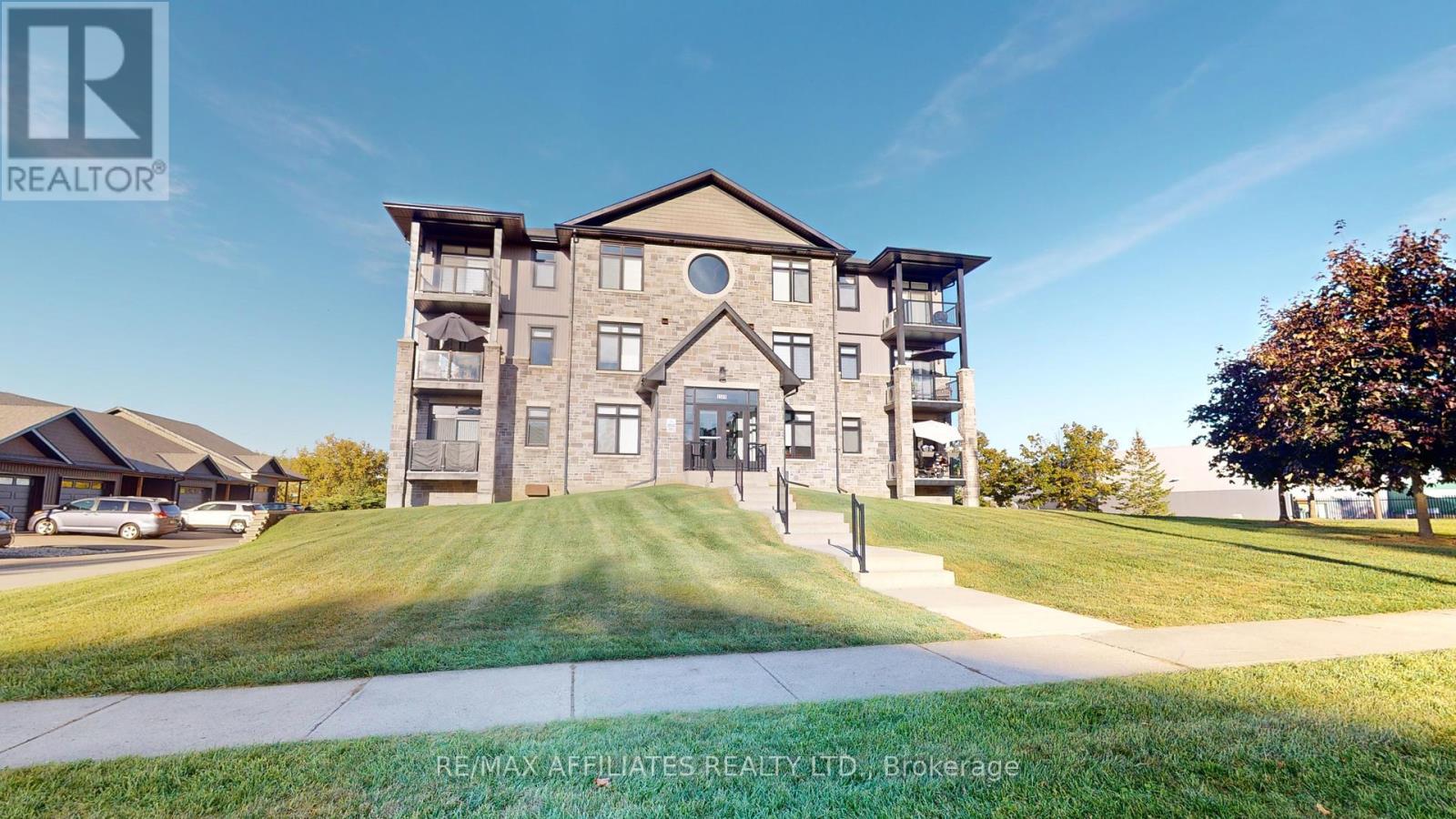 302 - 1109 Millwood Avenue, Brockville, Ontario  K6V 0C7 - Photo 3 - X12420929