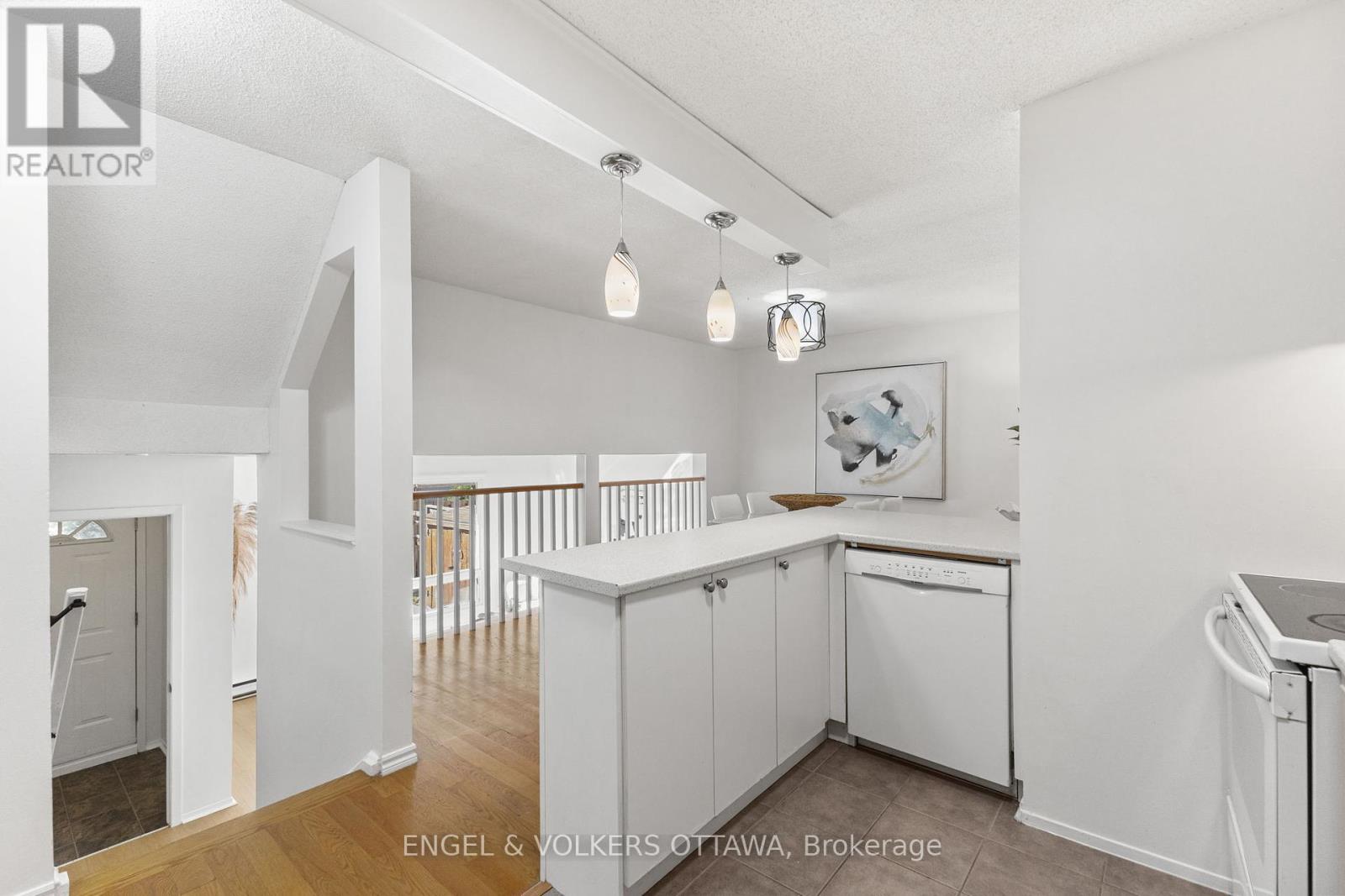 202 Royalton Private, Ottawa, Ontario  K1V 9S3 - Photo 10 - X12420938