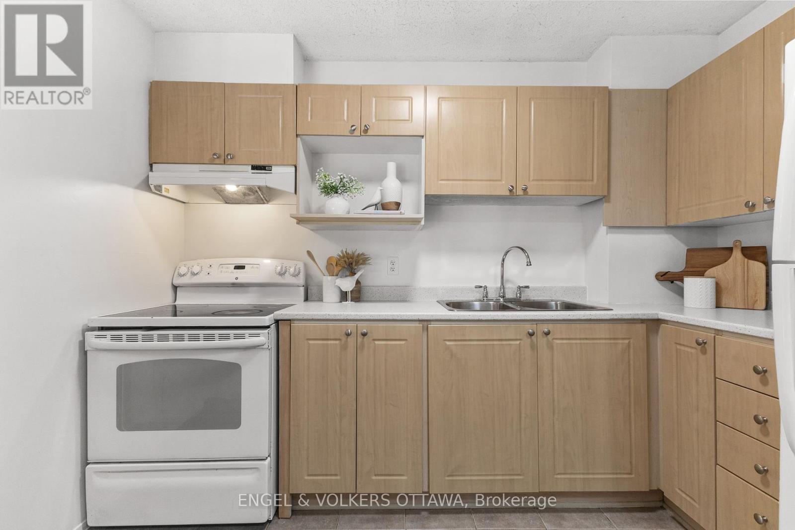 202 Royalton Private, Ottawa, Ontario  K1V 9S3 - Photo 11 - X12420938