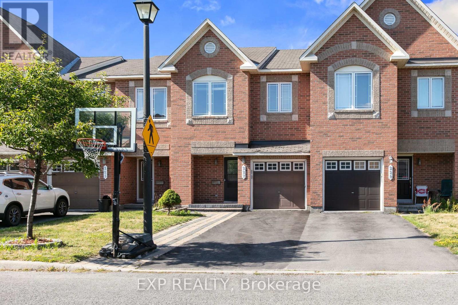 227 Monaco Place, Ottawa, Ontario  K4A 0G8 - Photo 2 - X12420971