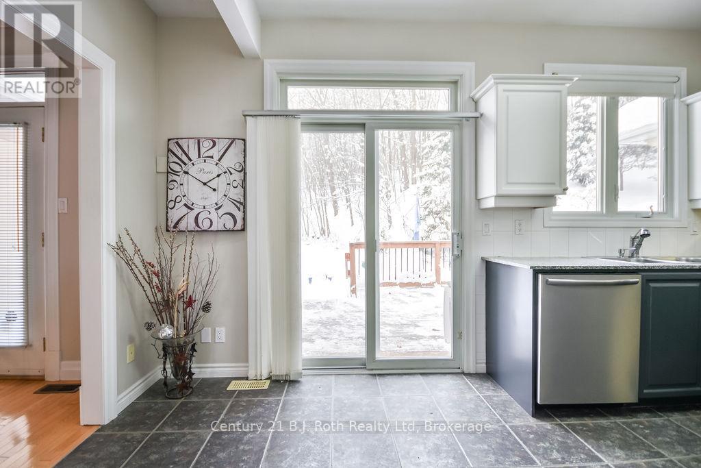 502 Aberdeen Boulevard, Midland, Ontario  L4R 5L9 - Photo 18 - S12420962