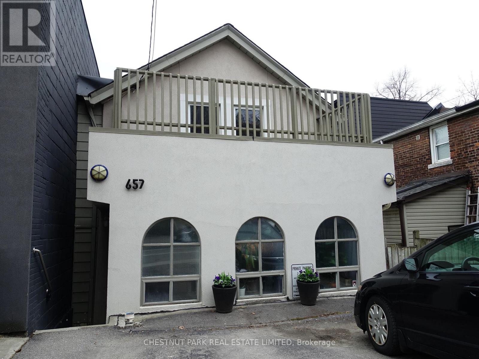 657 DAVENPORT ROAD, Toronto, Ontario