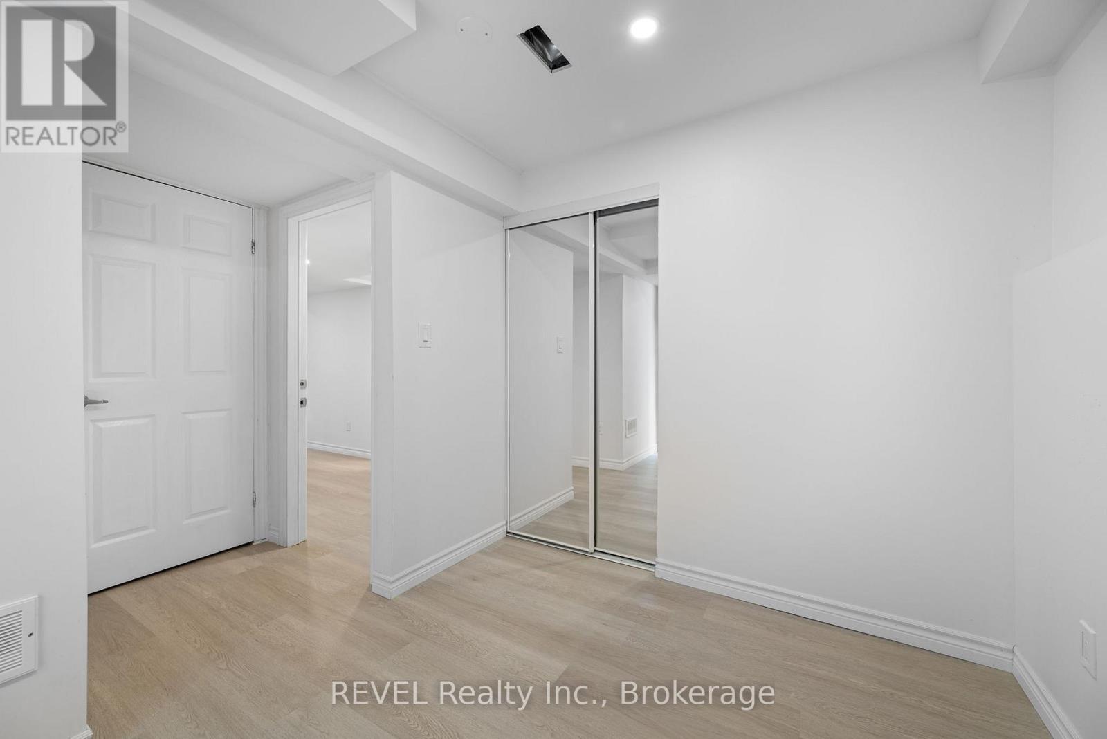 Lower - 14 Michaela Crescent, Pelham, Ontario  L0S 1E4 - Photo 13 - X12420945