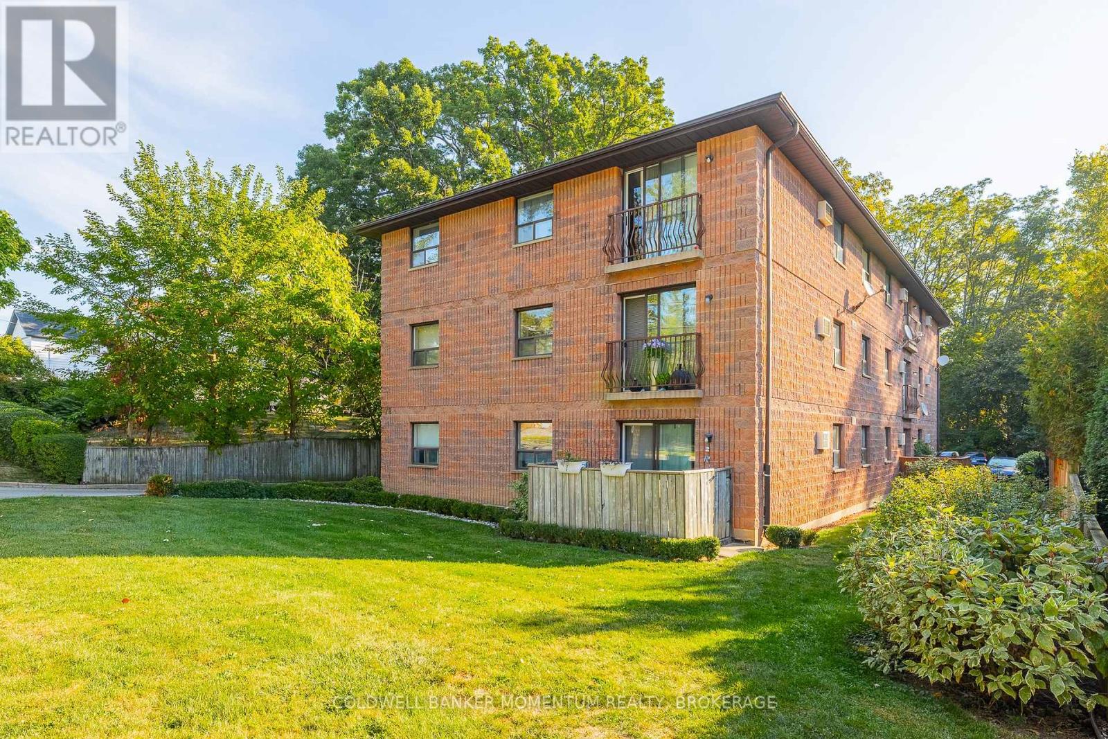 301 - 78 Welland Street N, Thorold, Ontario  L2V 2C1 - Photo 3 - X12420991