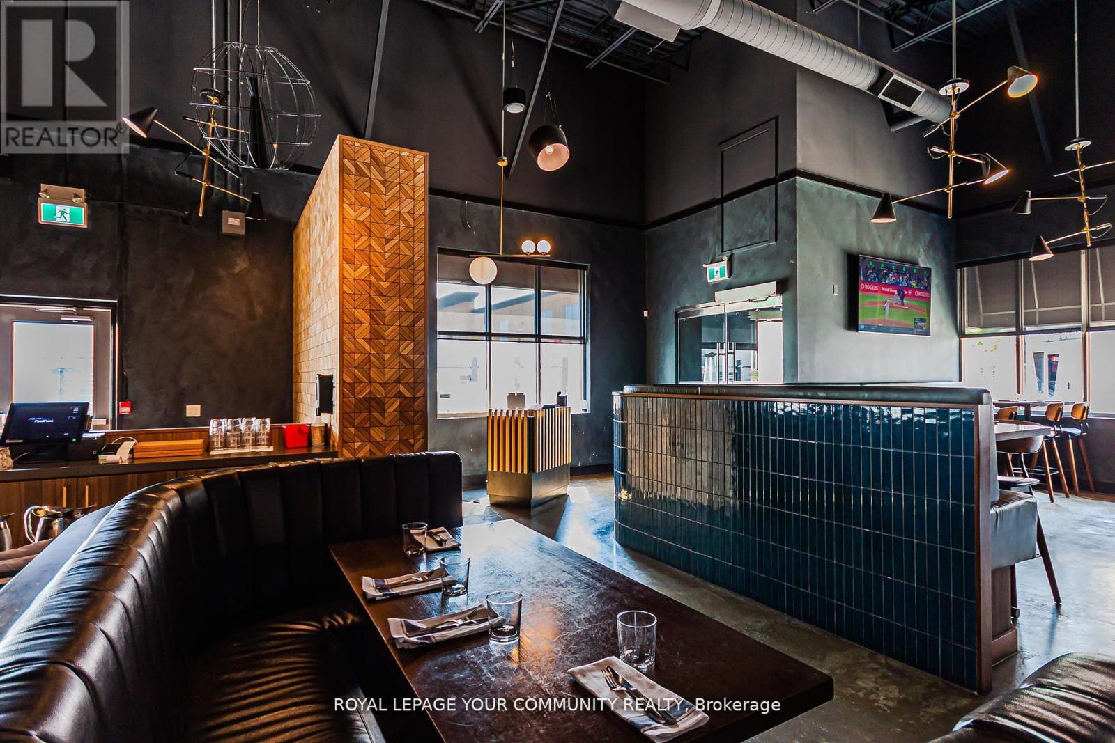 75 Consumers Drive, Whitby, Ontario  L1N 9S2 - Photo 14 - E12420775