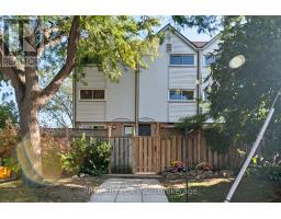 29 - 41 Battenberg Avenue, Toronto (Woodbine Corridor), Ca