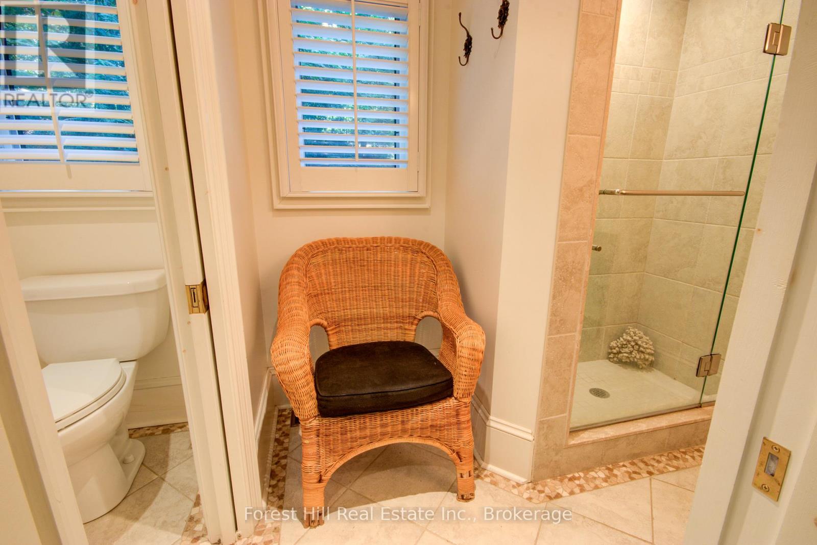21 Lakeview Crescent, Seguin, Ontario  P2A 0B2 - Photo 29 - X12420919