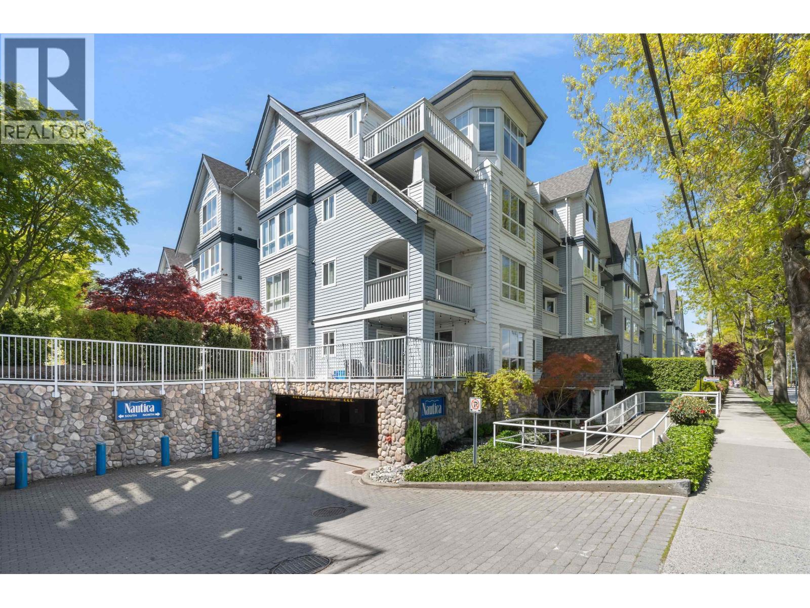 104 12633 NO 2 ROAD, Richmond, British Columbia