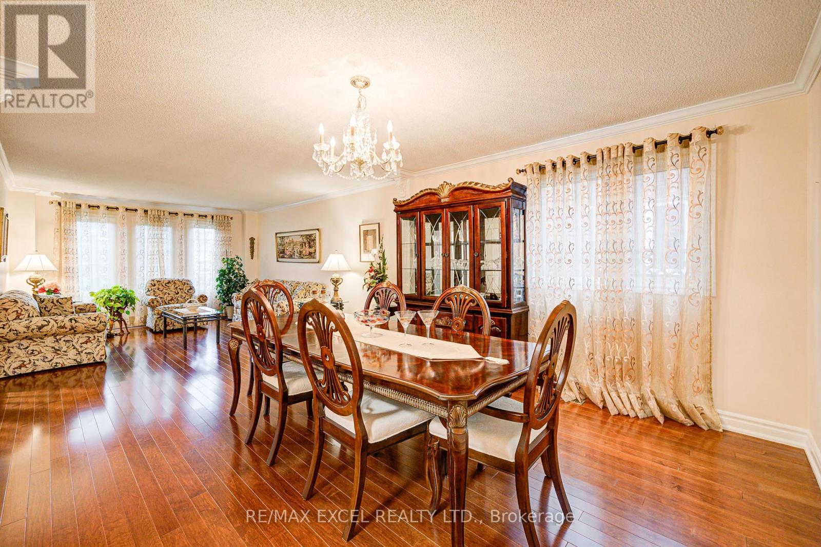 18 Tamara Drive, Richmond Hill, Ontario  L4S 1E7 - Photo 17 - N12420778