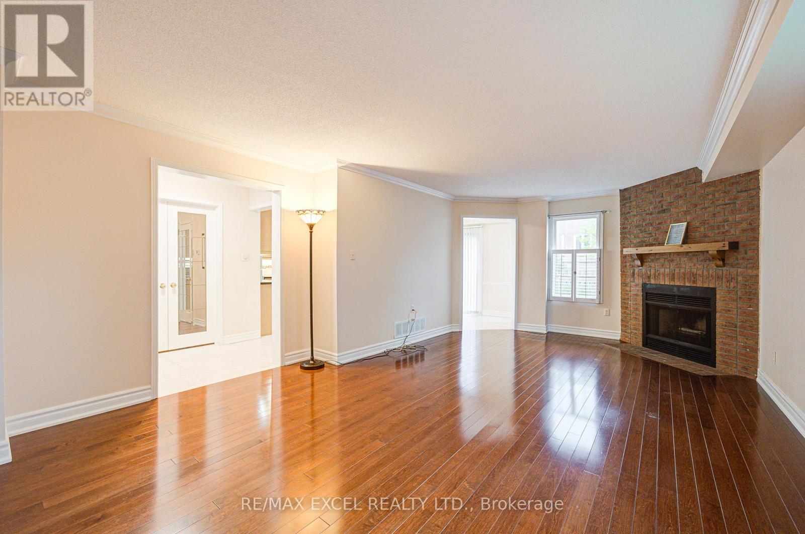 18 Tamara Drive, Richmond Hill, Ontario  L4S 1E7 - Photo 20 - N12420778