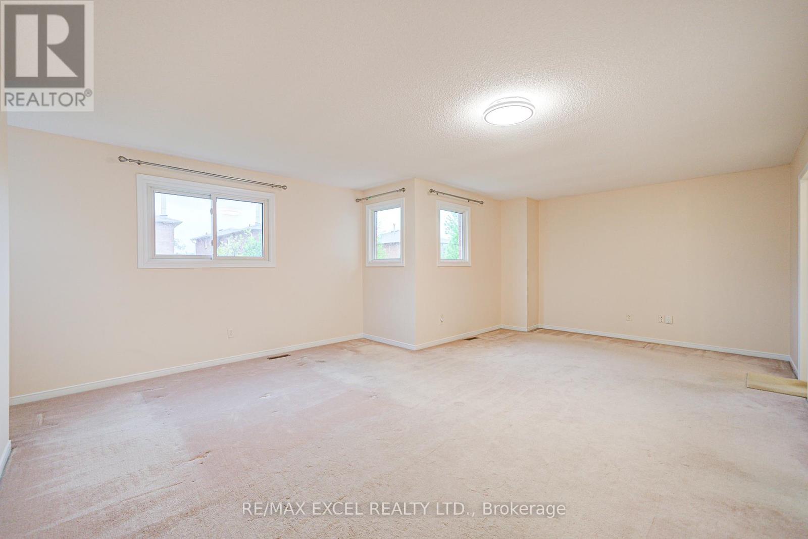 18 Tamara Drive, Richmond Hill, Ontario  L4S 1E7 - Photo 25 - N12420778
