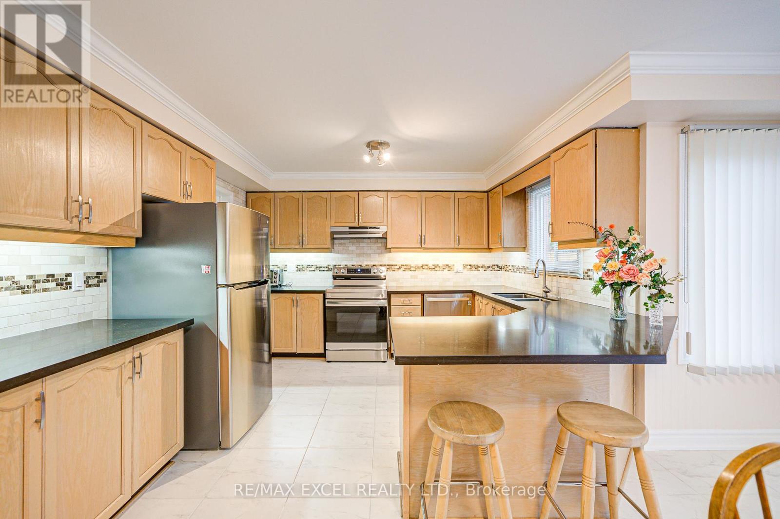 18 Tamara Drive, Richmond Hill, Ontario  L4S 1E7 - Photo 37 - N12420778