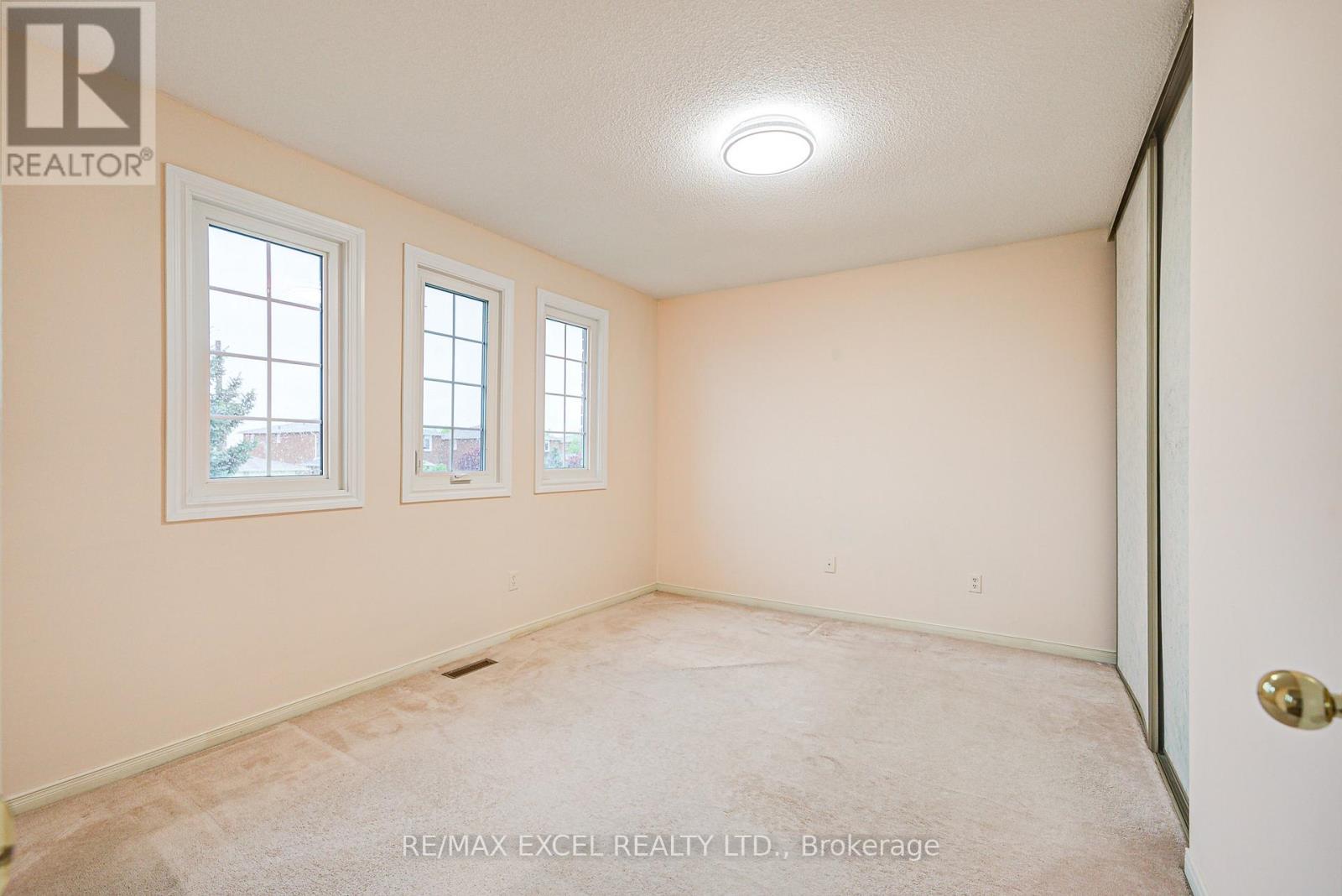 18 Tamara Drive, Richmond Hill, Ontario  L4S 1E7 - Photo 44 - N12420778