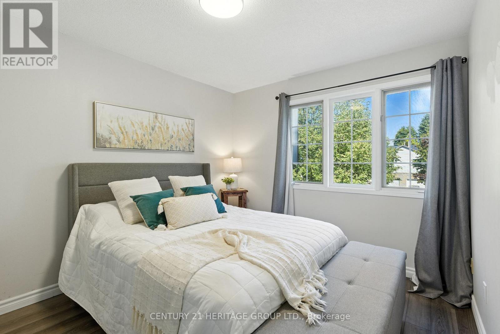 884 Clancey Crescent, Newmarket, Ontario  L3Y 8H1 - Photo 12 - N12420834