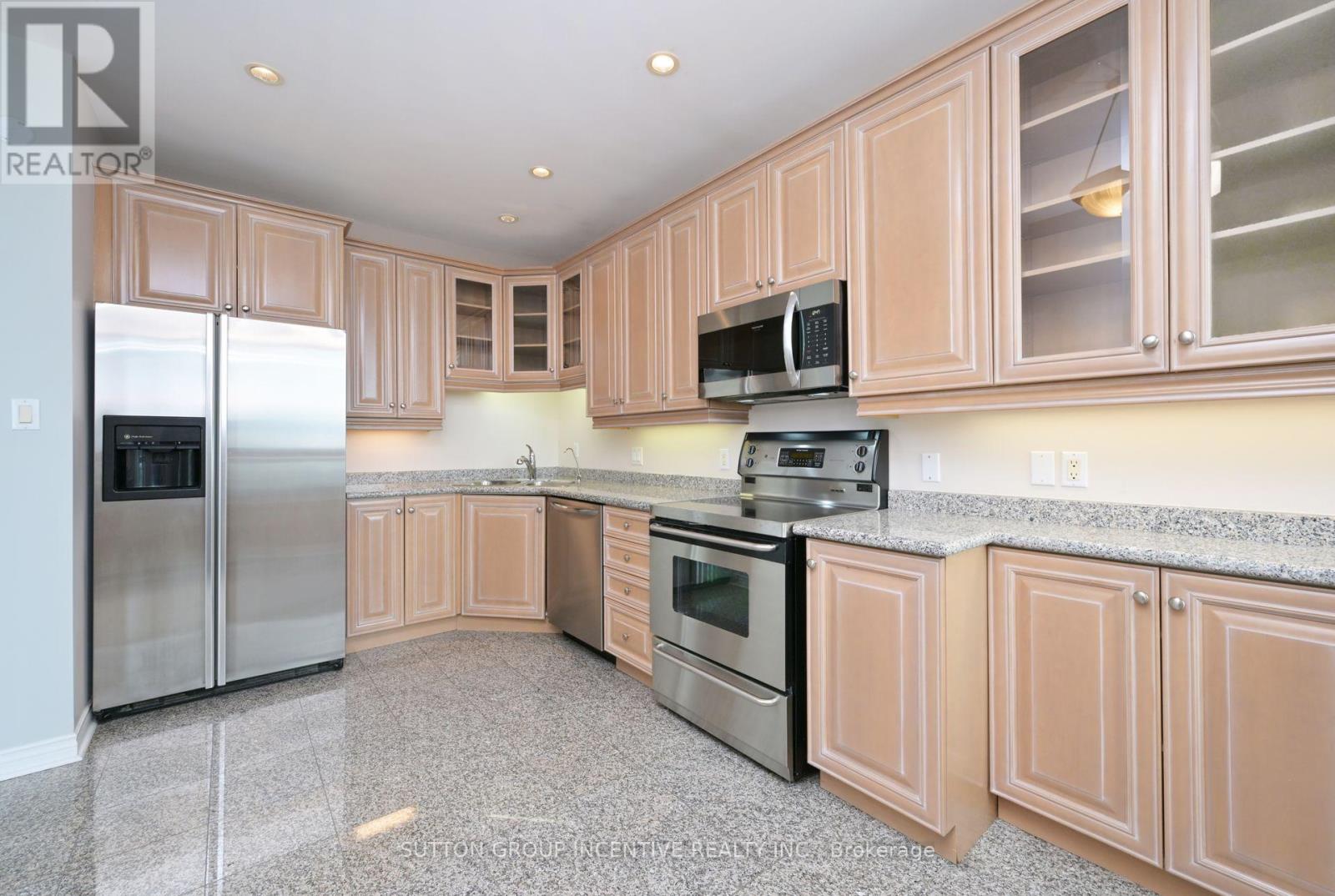 508 - 4 Briar Hill Heights, New Tecumseth, Ontario  L9R 1Z7 - Photo 16 - N12420860