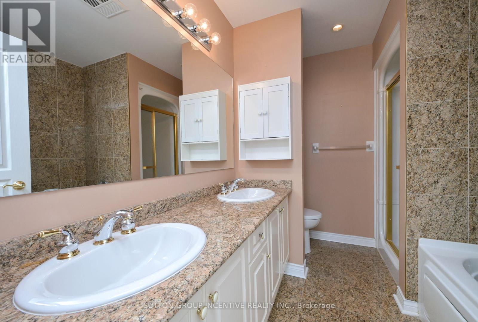 508 - 4 Briar Hill Heights, New Tecumseth, Ontario  L9R 1Z7 - Photo 20 - N12420860